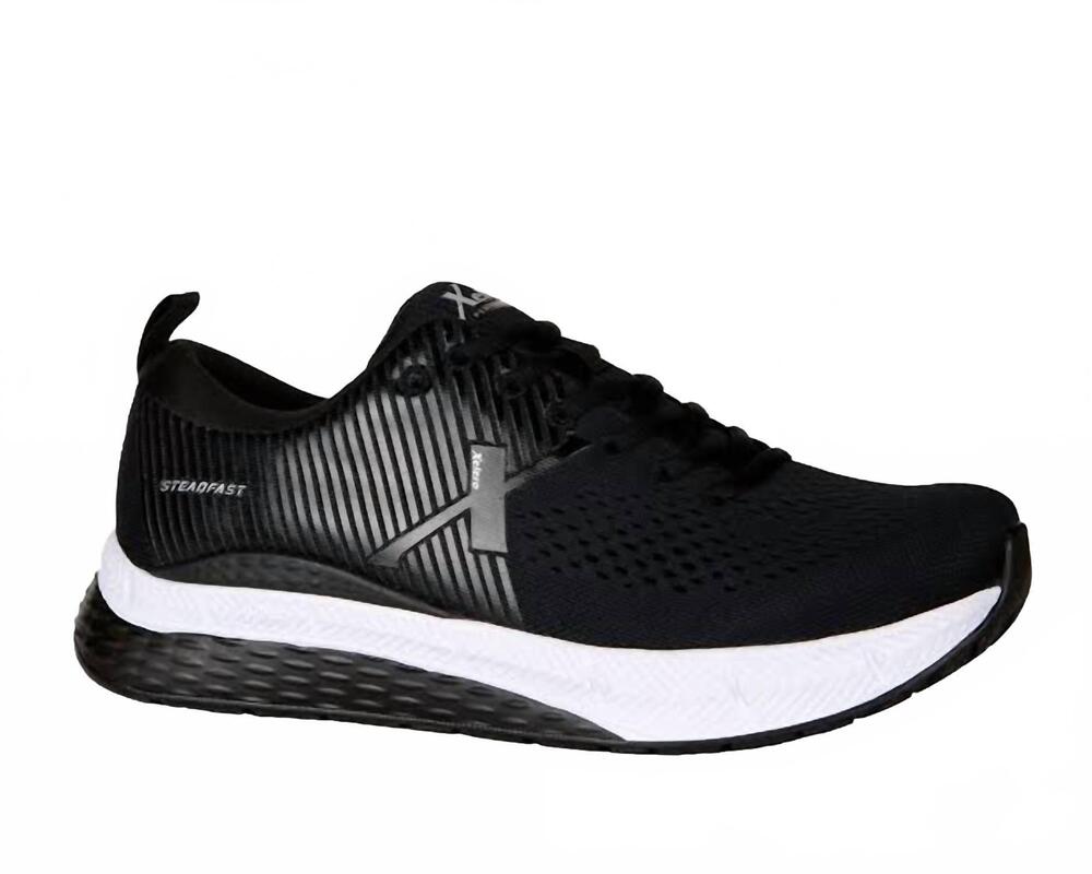 NEW XELERO men's steadfast sneaker in black